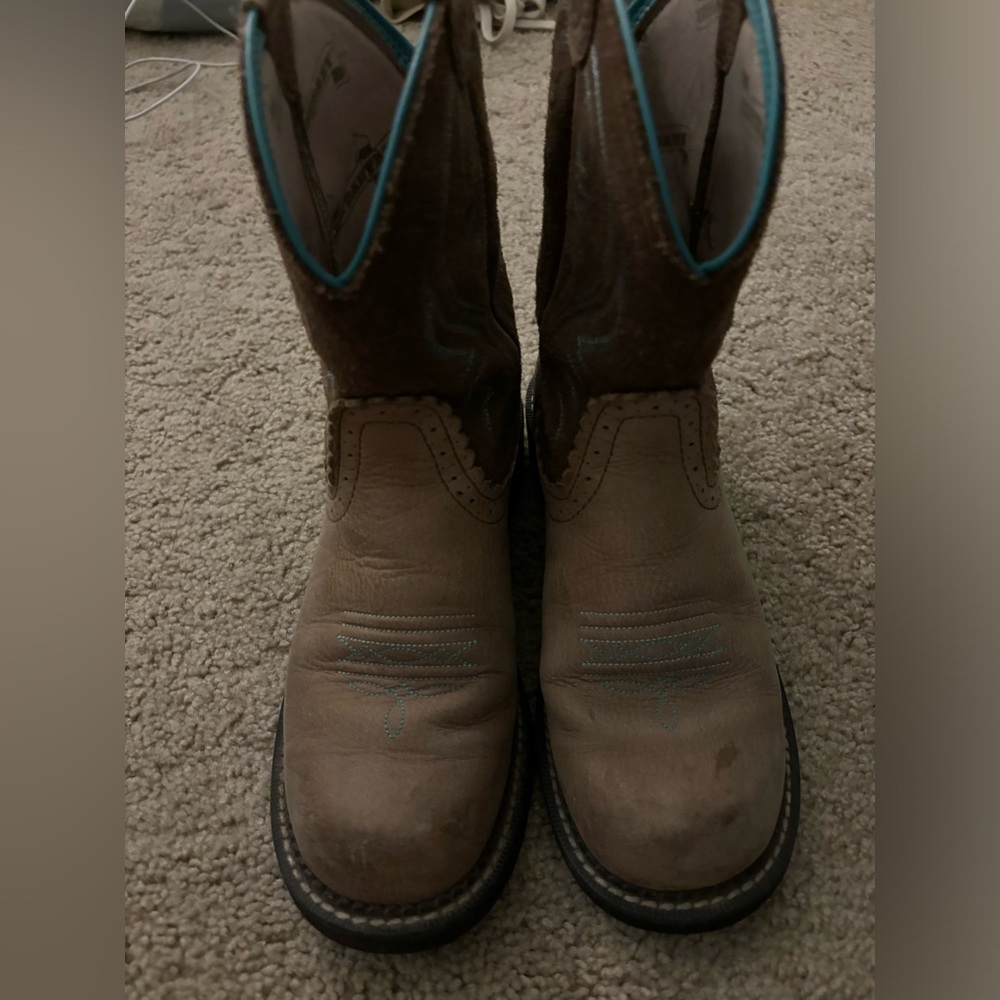 Women’s Tan Ariat FatBaby cowboy boots